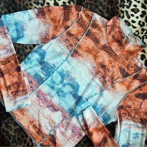 2/$15💖Wild Fable Watercolor Desert Mesh Top